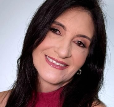 Joana Darc, 62 years old, Bastia, France