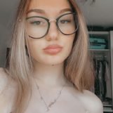 Angela, 21 years old, Oak Hill, USA