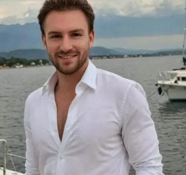 john vincent, 33 years old, Curtea de Arges, Romania