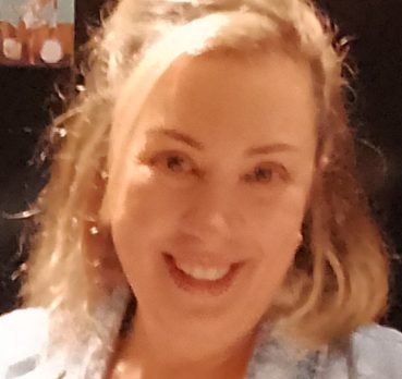 Claudia, 62 years old, Toronto, Canada