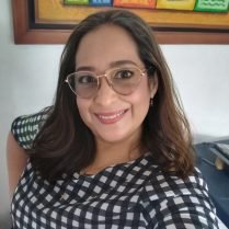Martha Cecilia, 61 años, Derecho, San Gil, Santander, Colombia