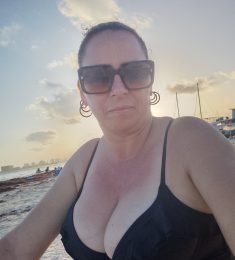 Neivys Valdivia, 43 years old, Straight, Woman, East New York, USA