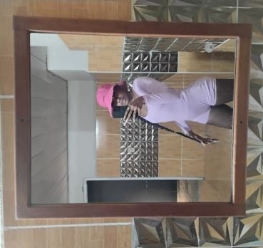 Yinet, 22 years old, Santiago de Cuba, Cuba