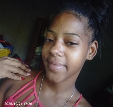 Danay, 23 years old, Arroyo Naranjo, Cuba