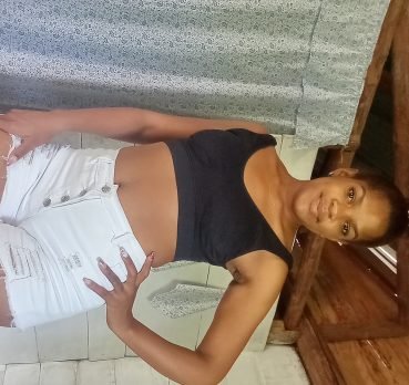 Lisbeth, 20 years old, Guantanamo, Cuba