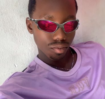 Emmanuel Chibuike, 18 years old, Enugu, Nigeria