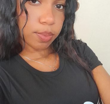 Lia, 21 years old, Guantanamo, Cuba