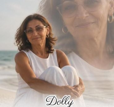 Dolly, 72 years old, Las Vegas, Nevada, USA